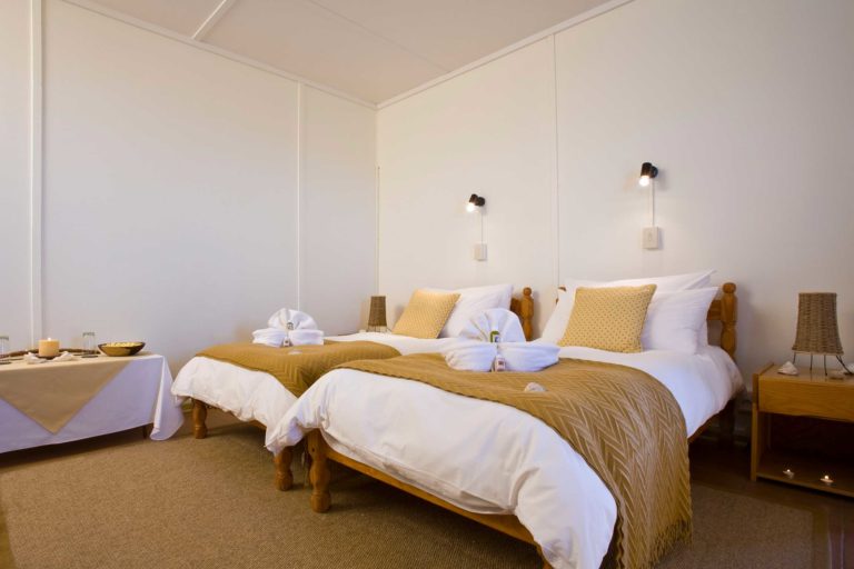 Terrace Bay fishing – simple twin room with warm bedding