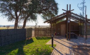 Taleni Desert Camp – covered group cooking and wash-up boma