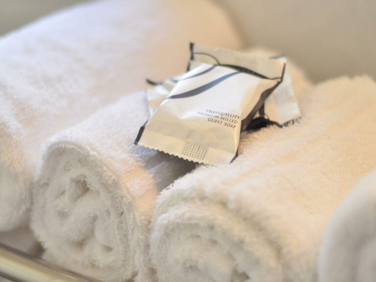 Obelix Guesthouse Lüderitz – fresh towels and welcome amenities