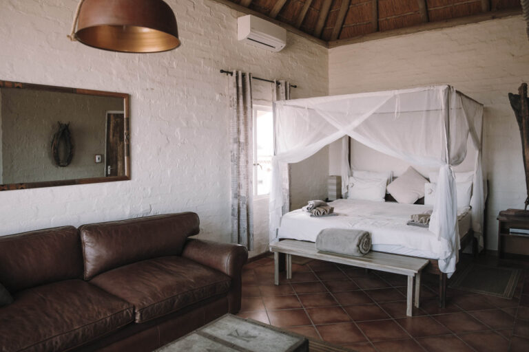 Desert Homestead Lodge – air-conditioned bedroom