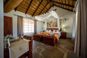 Canopy bed in a Canyon Village guest room