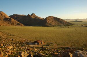 Grassland and mountains near Eagles Nest Chalets