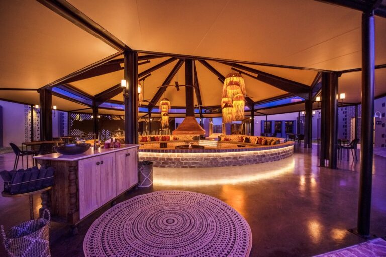 Etosha King Nehale restaurant buffet and dining area
